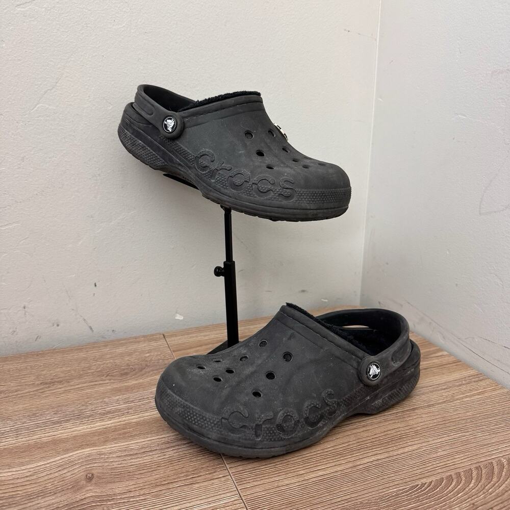 Crocs Black Fur Lined Clogs Women’s Size 7